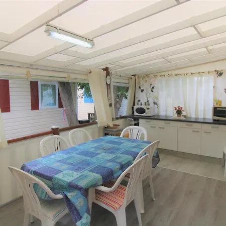 Camping Les Pins Maritimes Mobil 173